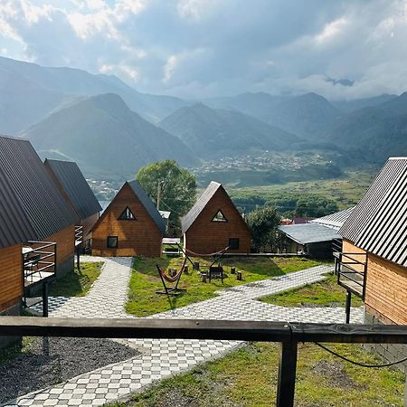 Guesthouse Elli & Cottages Степанцмінда Екстер'єр фото
