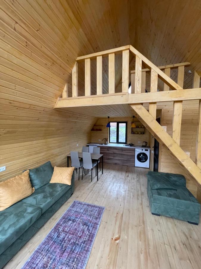 Guesthouse Elli & Cottages Степанцмінда Екстер'єр фото