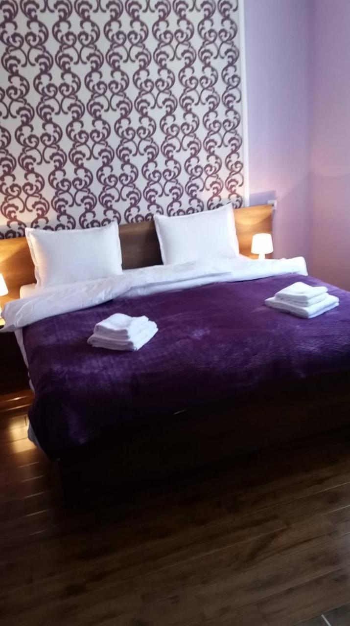 Guesthouse Elli & Cottages Степанцмінда Екстер'єр фото