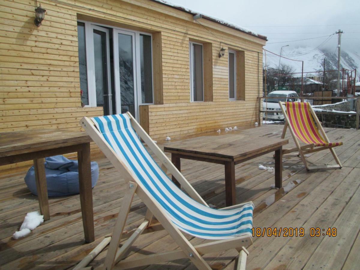Guesthouse Elli & Cottages Степанцмінда Екстер'єр фото